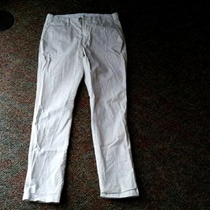 𝅺WHITE Summer Pants, 26 Size, GAP brand, Good condition.